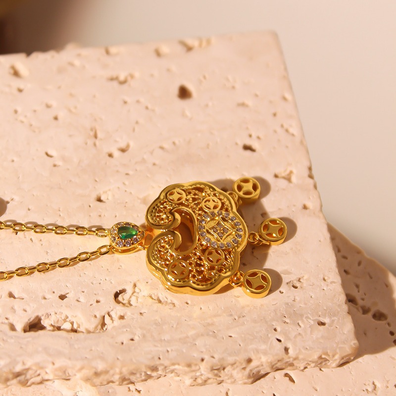 Collana con lucchetto a lunga  - Luxury Lifestyle Party recensione e prezzo