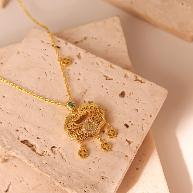 Collana con lucchetto a lunga  - Luxury Lifestyle Party recensione e prezzo