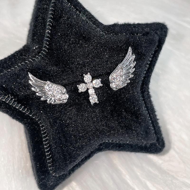 Orecchini a Croce con Ali d'An - Luxury Lifestyle Jewelry recensione e prezzo