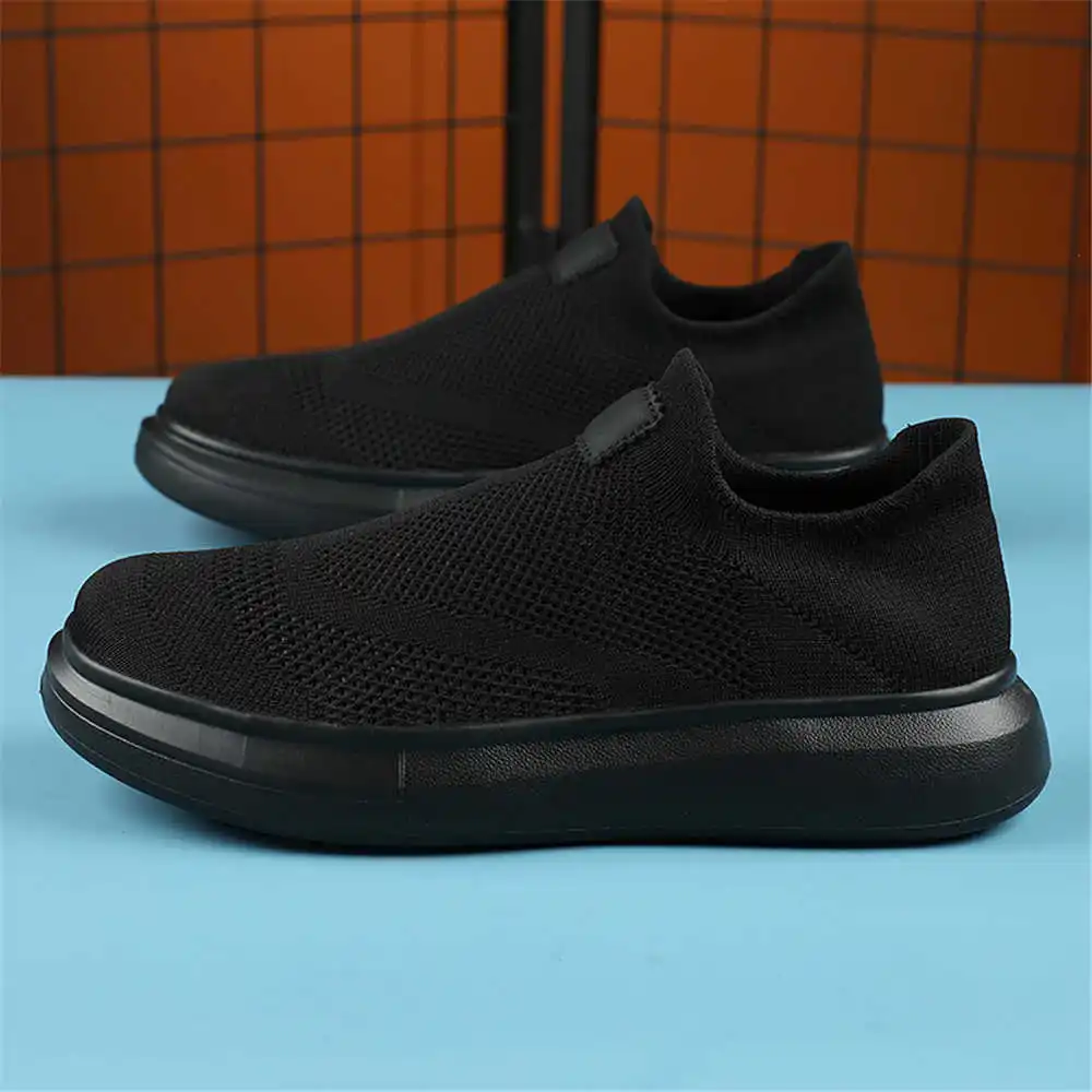 Calze con plateau scarpe marro - Luxury Lifestyle Uk recensione e prezzo